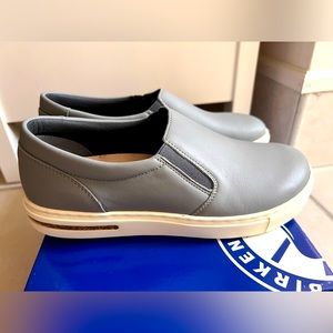 New Birkenstock Oswego Gray Leather Slip-Ons